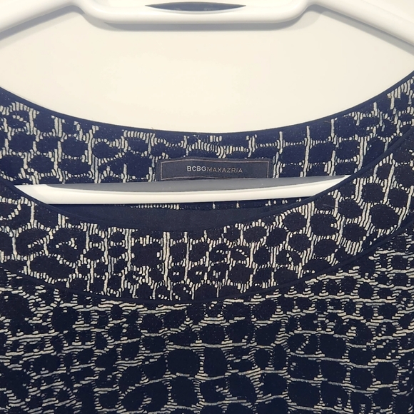 BCBG LeopardLong Sleeve Dress - Picture 4 of 4